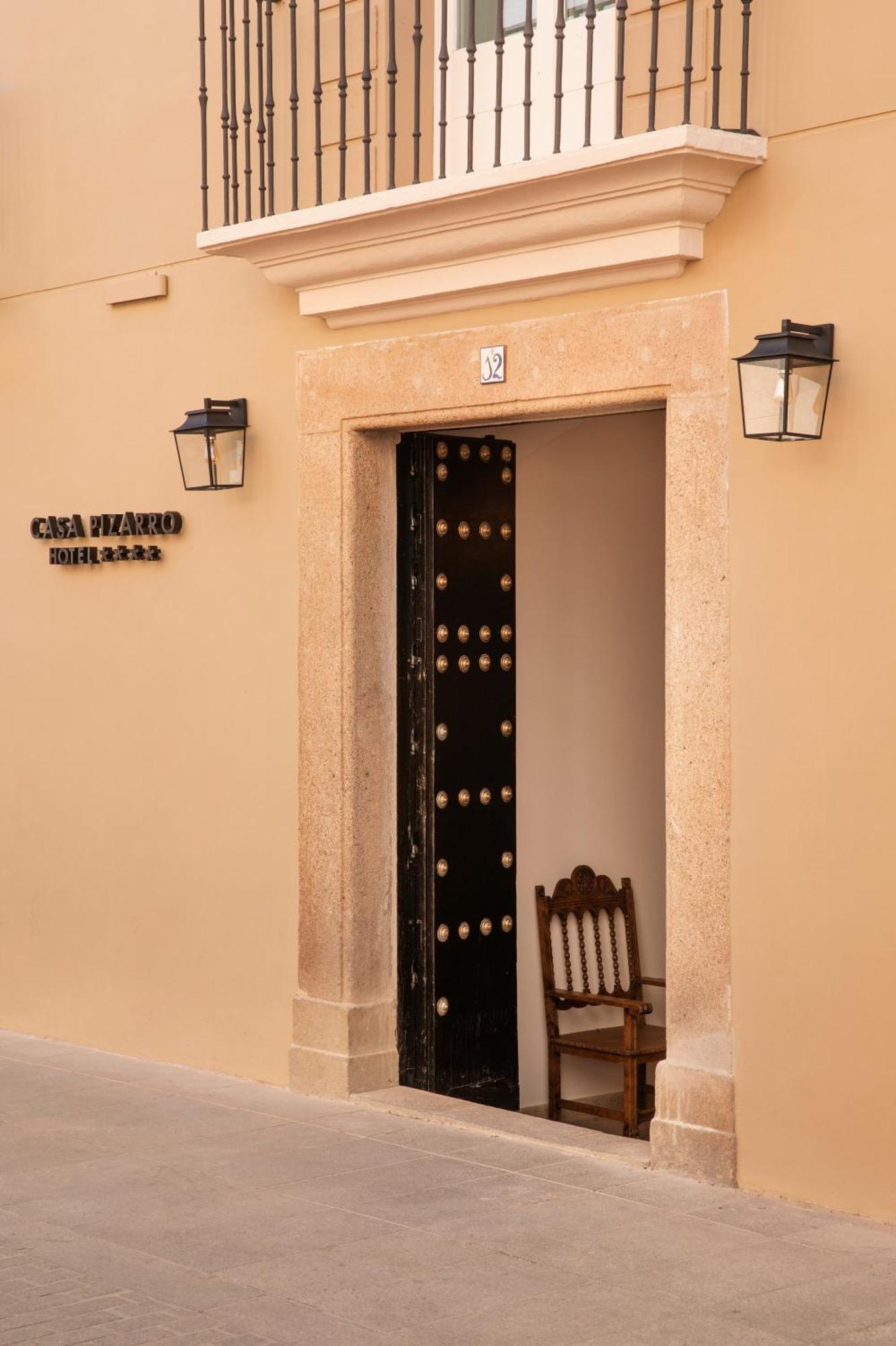 Casa Pizarro Hotel Касерес Экстерьер фото